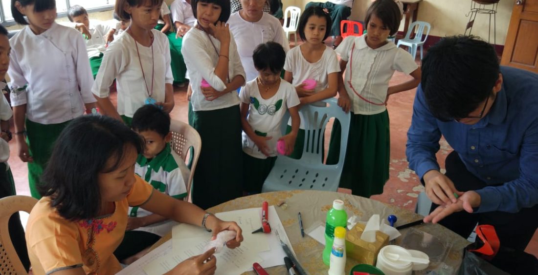 ENT Doctors Wai Lhyan Phyo and May Htoo Thaw work in the Mandalay School – August 2018